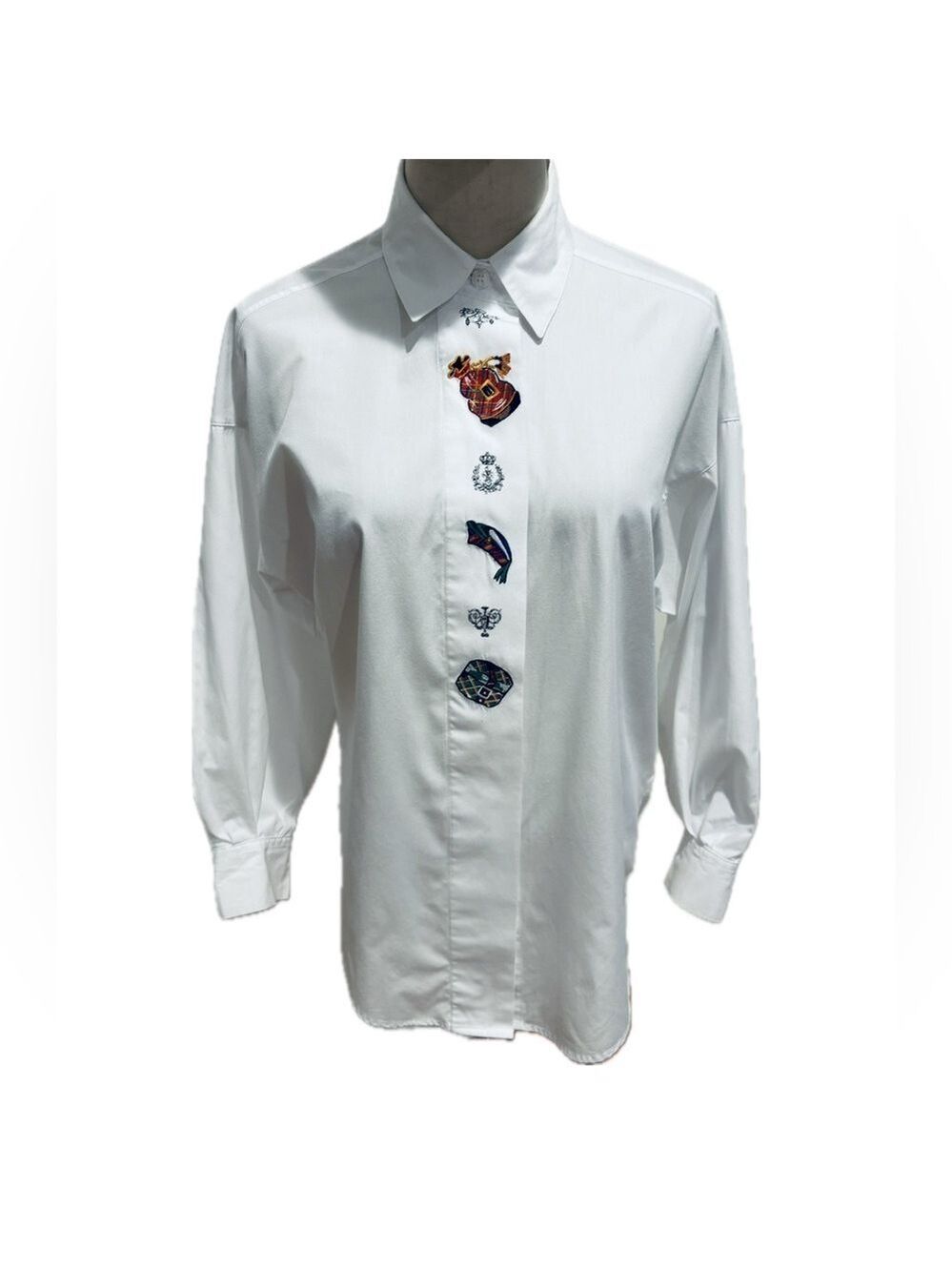 90s COTTON WHITE BLOUSE W COLORFUL SCOTTISH THEME APPLIQUES SHORT BISHOP SLEEVES - Picture 3 of 10